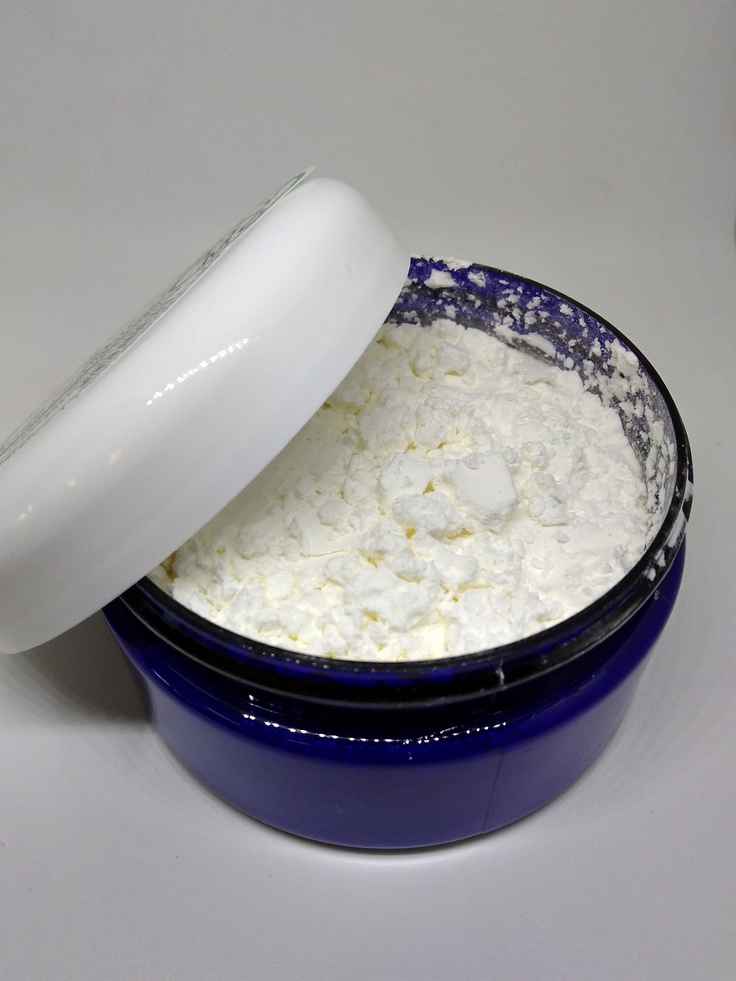 Spec: Lavender Body Dusting Powder with Puff