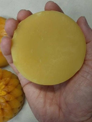 Hair: Lemongrass Sage & Turmeric Solid Hair Conditioner Bar